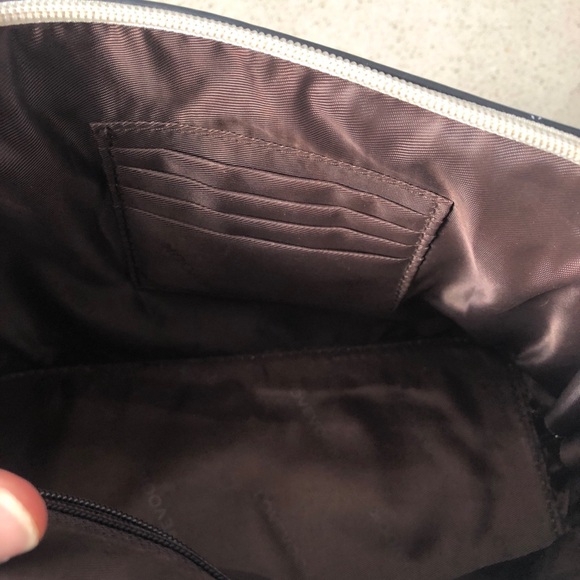 LOVENOOK Cream Purse Women’s Small Crossbody Bag Double Zip Gold Accents - Picture 16 of 17